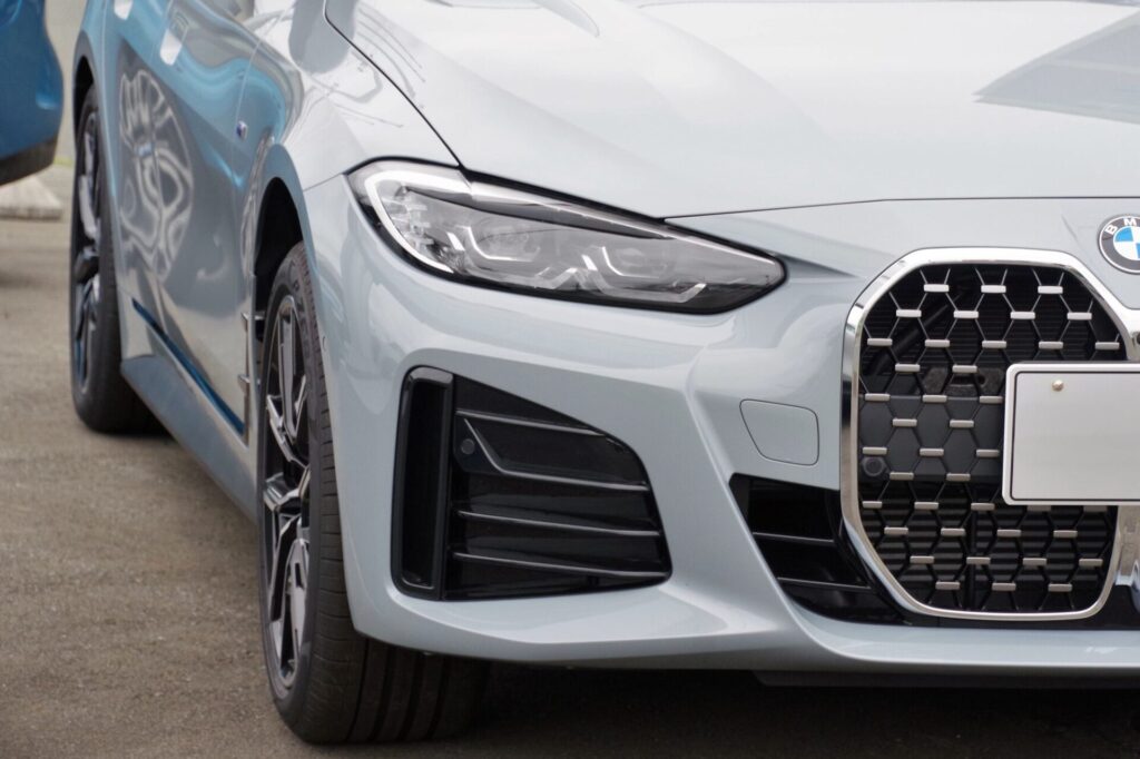 BMWの車検費用の相場はいくら?費用を抑えるコツと実際の見積もり費用も紹介!